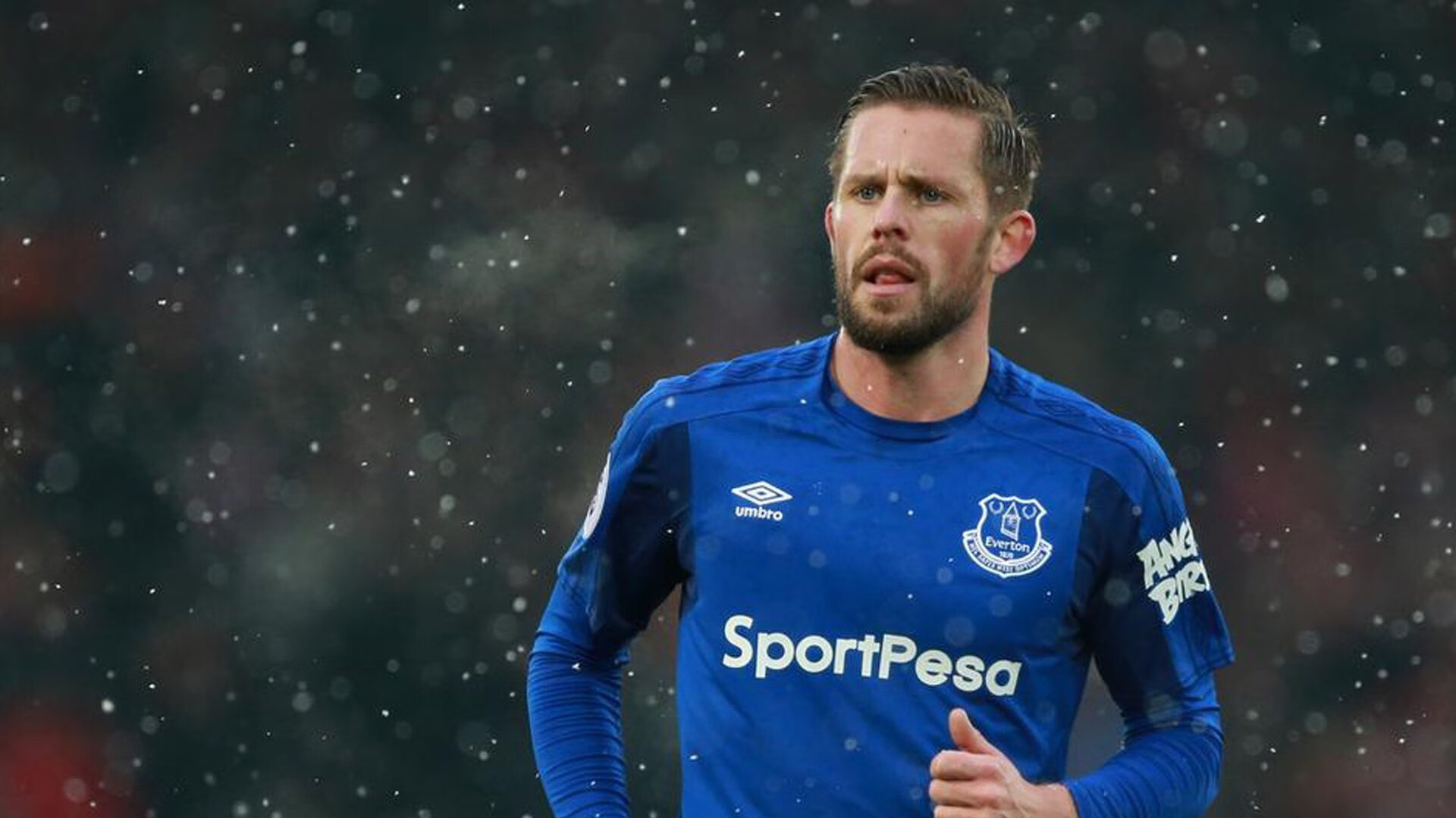 华体会登录-塔特的传球与球场视野为袋鼠队带来更多的进攻机会