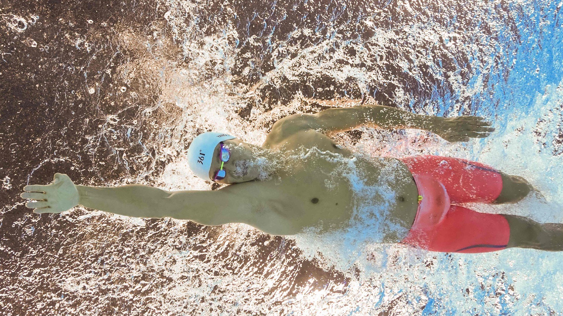 华体会网址-张雨霏跳水技巧助力蝶泳发挥,张雨霏蝶泳实力